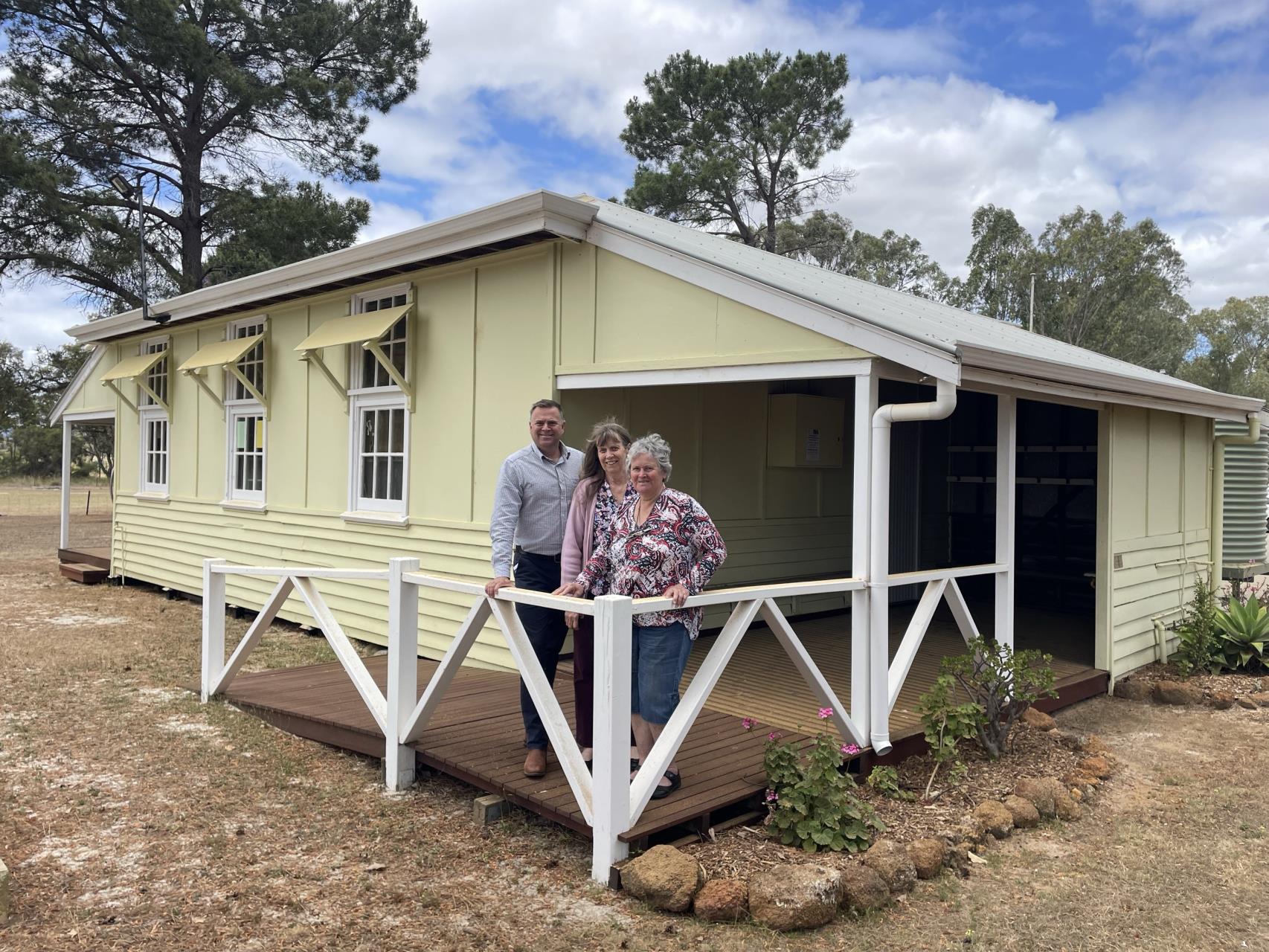 Shire of Serpentine Jarrahdale and Hopeland Community Association sign